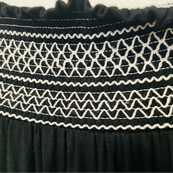 Chico’s woman over the shoulder casual dress size 2 Medium black flowy minimal - Picture 7 of 9